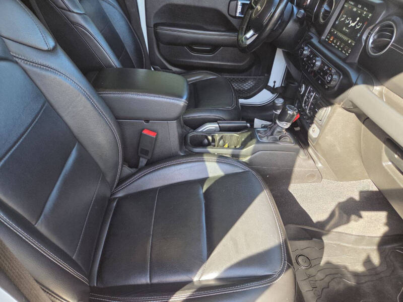 2020 Jeep Gladiator Overland
