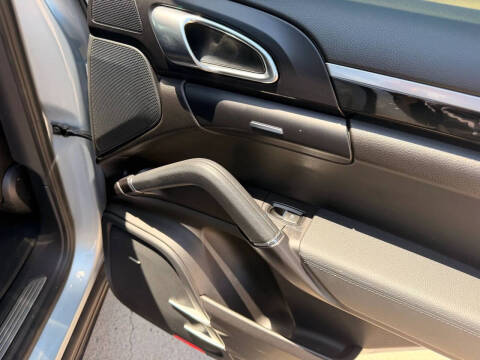 2016 Porsche Cayenne