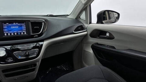 2019 Chrysler Pacifica LX