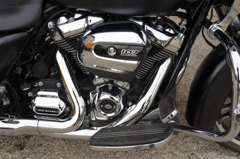 2017 Harley-Davidson Road Glide Special