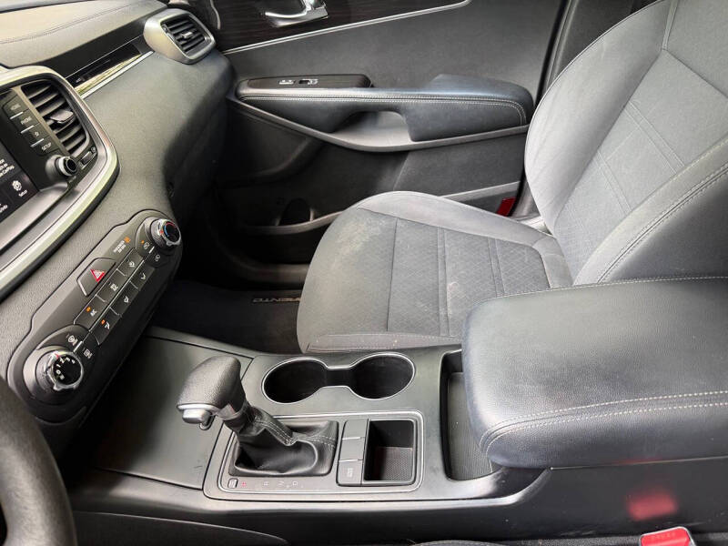 2019 Kia Sorento L