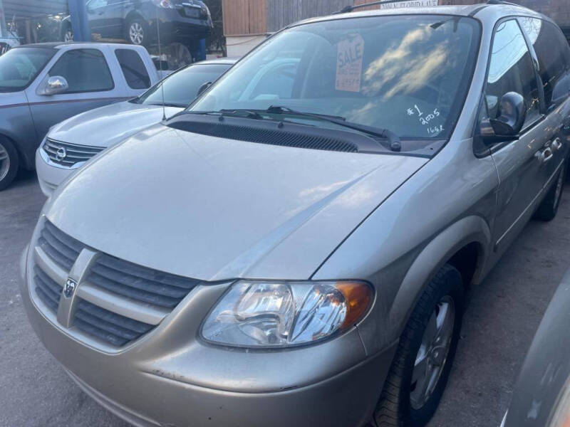 2005 Dodge Grand Caravan for sale at STEECO MOTORS in Tampa FL