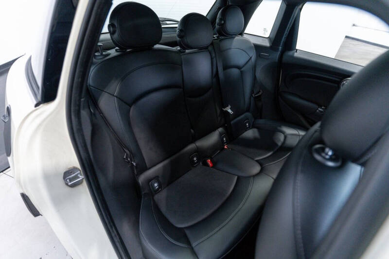 2016 MINI Hardtop 4 Door Cooper