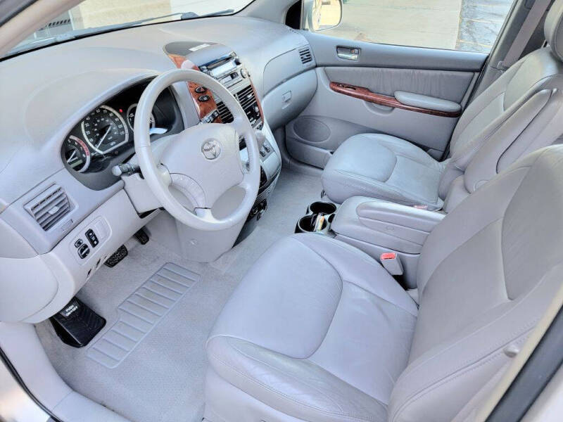 2004 Toyota Sienna