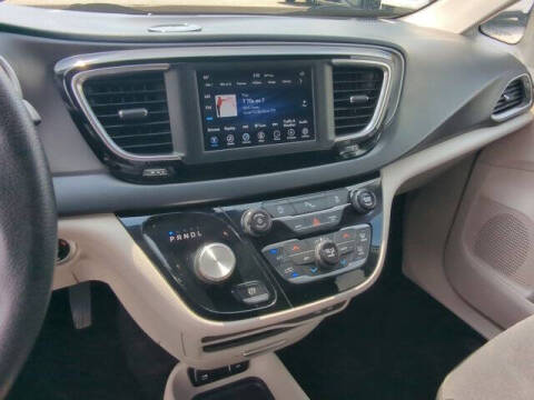 2020 Chrysler Pacifica Touring