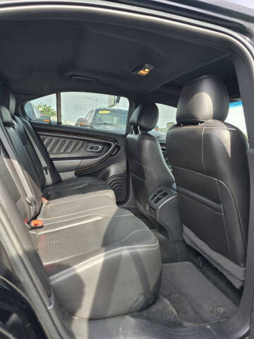 2016 Ford Taurus Limited