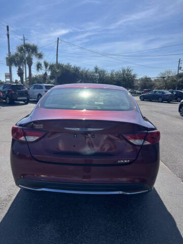 2016 Chrysler 200 Limited