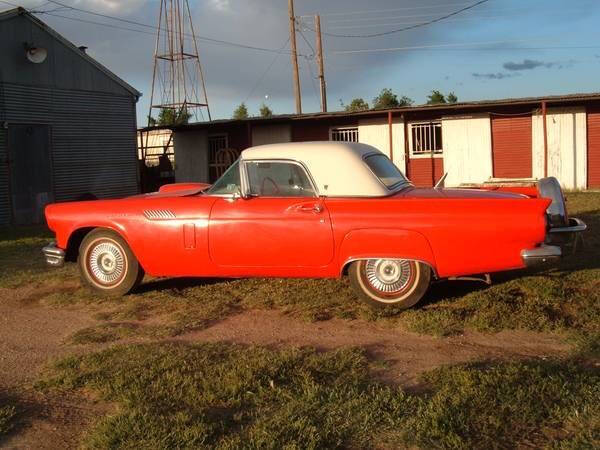 1957 Ford Thunderbird