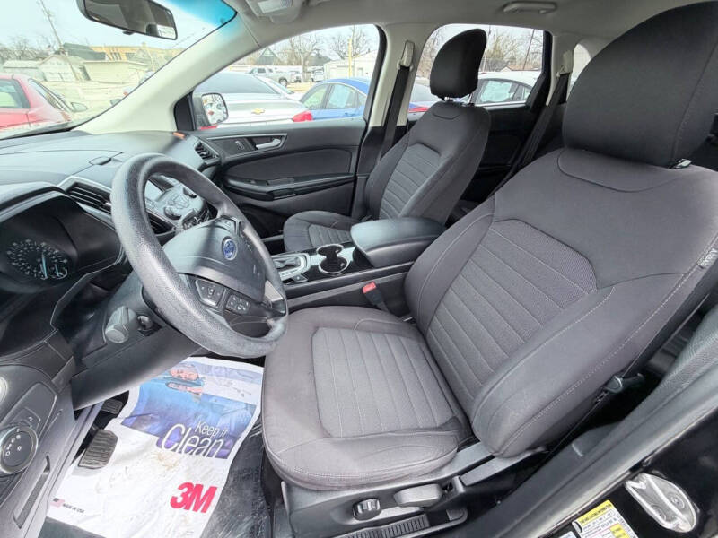 2016 Ford Edge SE