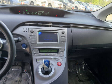 2015 Toyota Prius Three