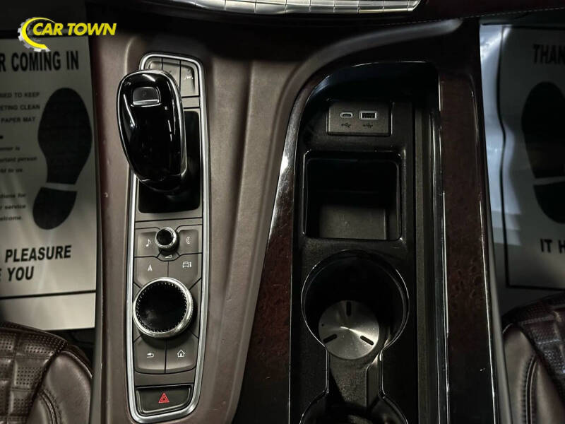 2022 Cadillac Escalade ESV Premium Luxury Platinum