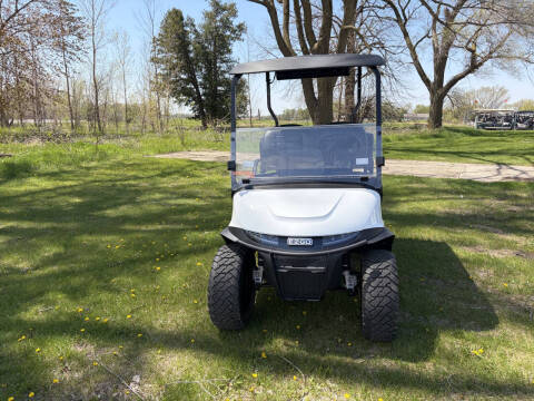 2026 E-Z-GO RXV 4
