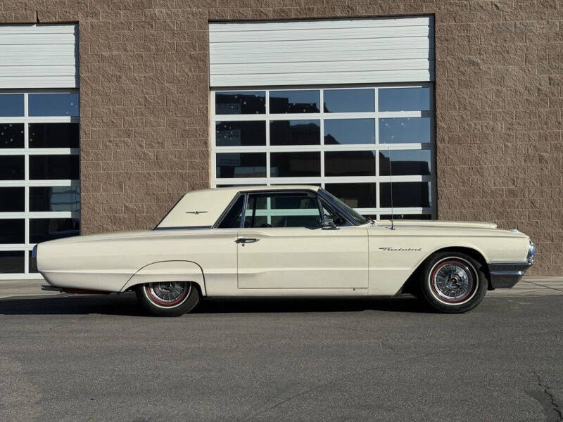 1964 Ford Thunderbird