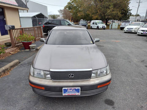 1994 Lexus LS 400