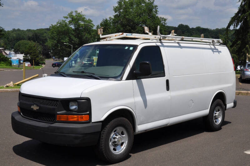 2010 Chevrolet Express Cargo Work Van's photo
