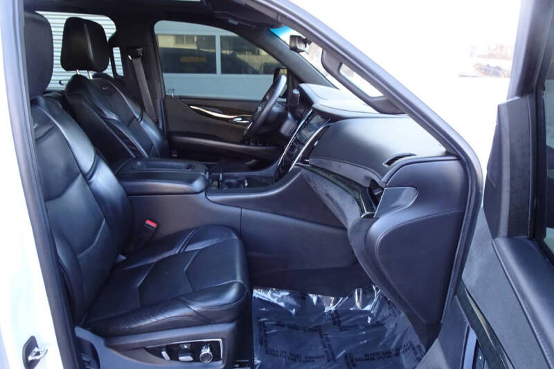 2019 Cadillac Escalade ESV Platinum