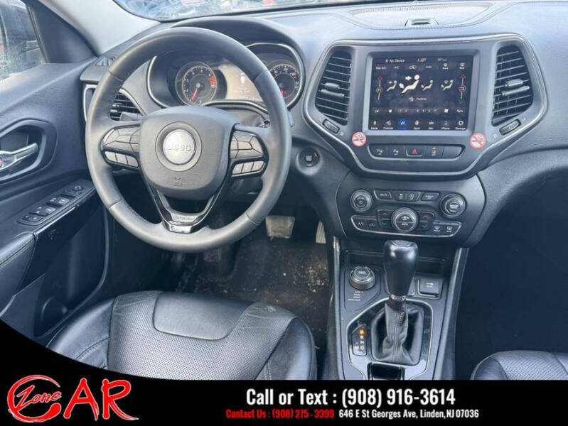 2023 Jeep Cherokee Altitude Lux