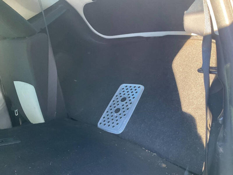 2012 Toyota Prius c Two