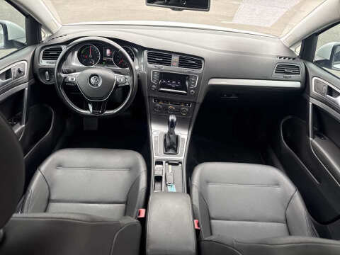 2015 Volkswagen e-Golf SEL Premium