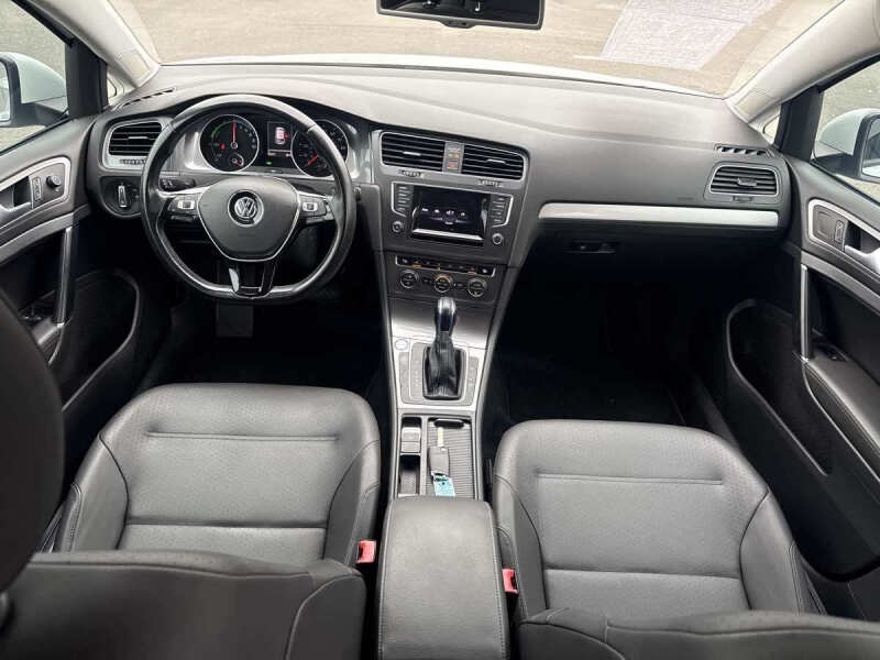 2015 Volkswagen e-Golf SEL Premium