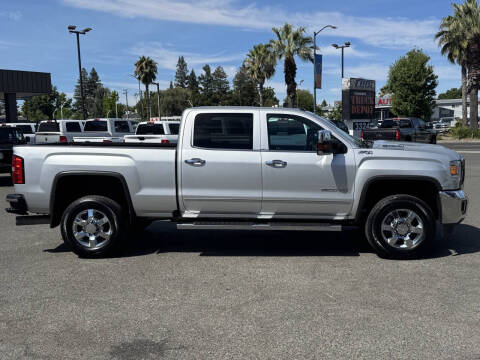 2018 GMC Sierra 2500HD SLT
