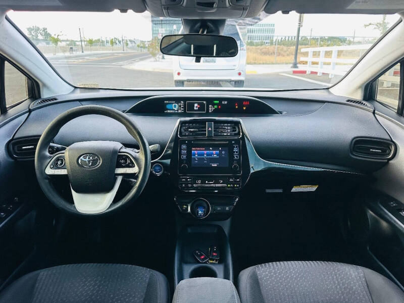 2017 Toyota Prius Two