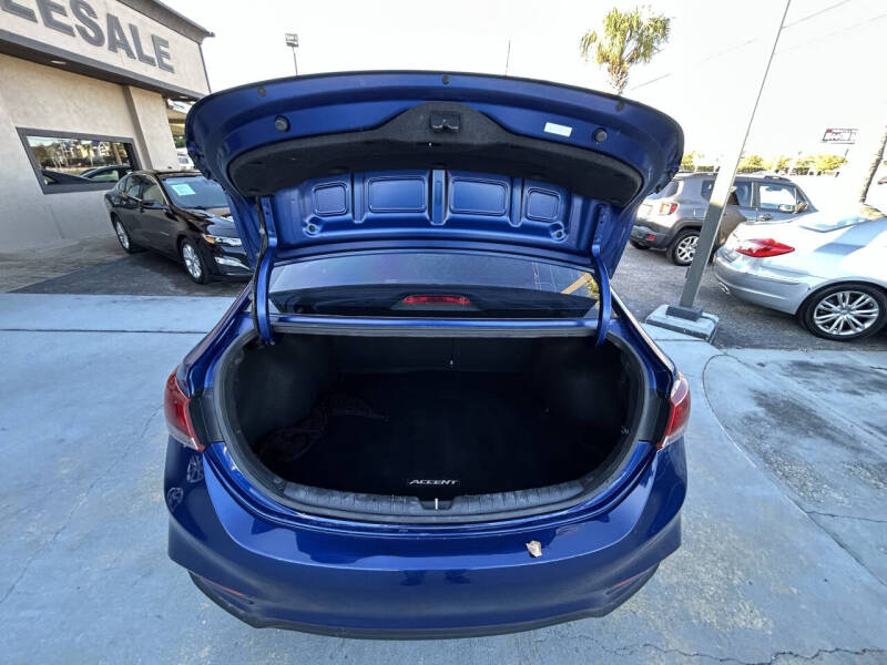 2019 Hyundai Accent SE