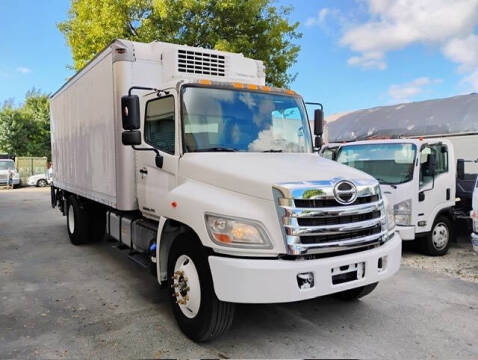 2013 Hino 268