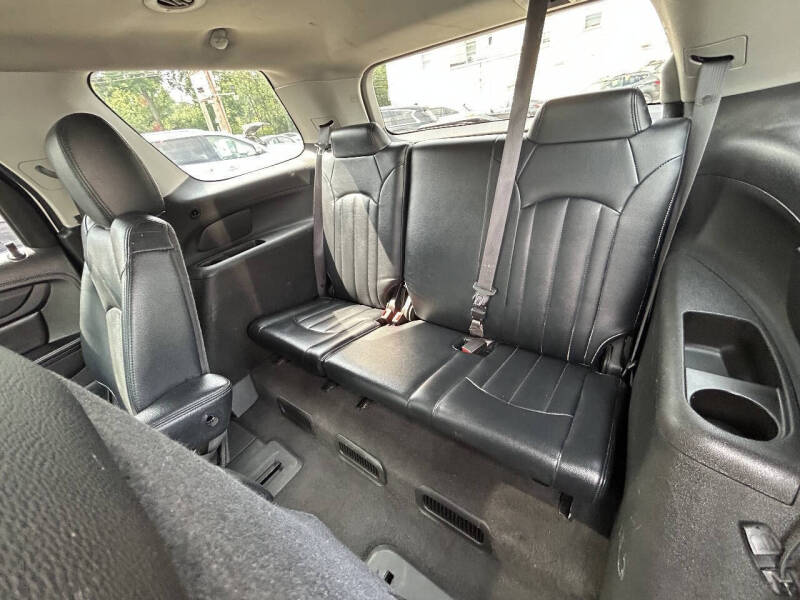 2015 GMC Acadia SLE-2