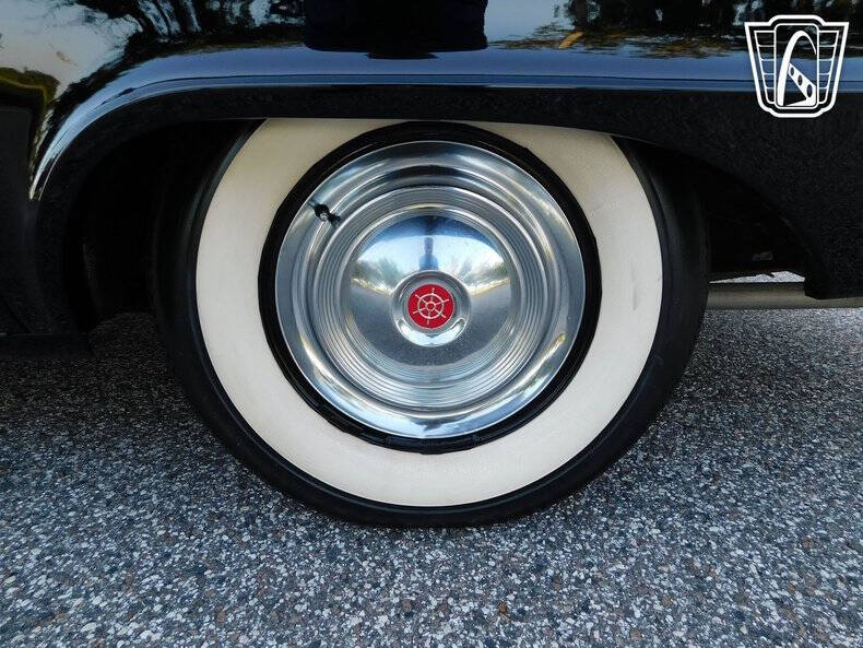 1957 Packard Clipper