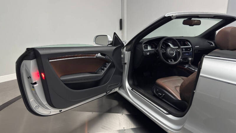 2013 Audi A5 2.0T quattro Premium Plus