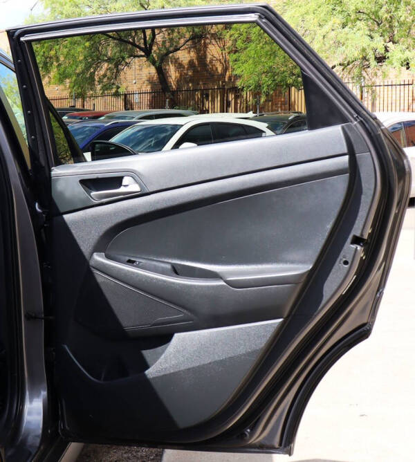 2020 Hyundai Tucson SE