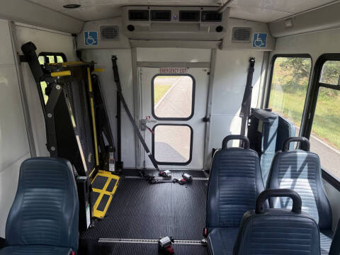 2017 Ford E-Series E-350 SD