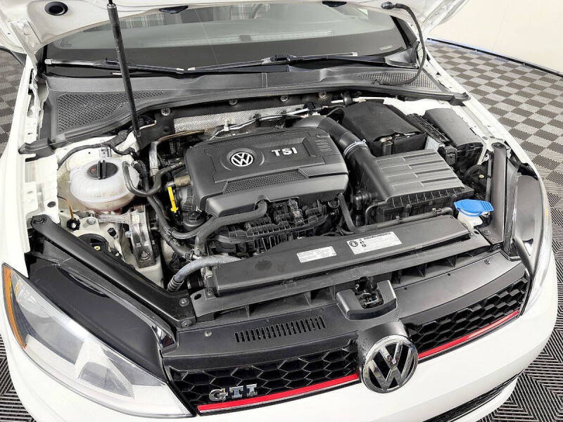 2017 Volkswagen Golf GTI S