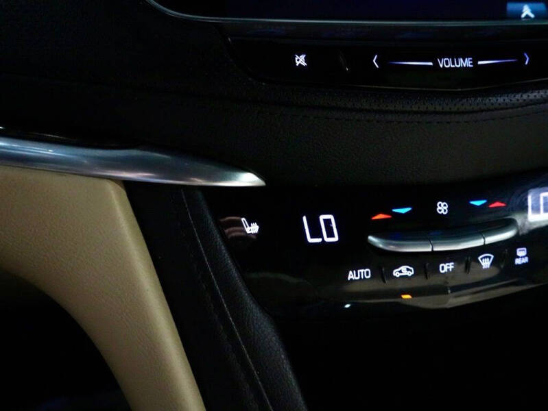 2017 Cadillac XT5