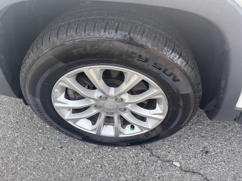 2019 Jeep Cherokee Latitude