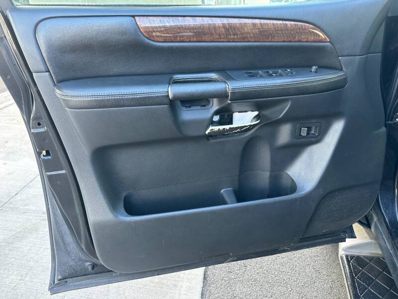 2012 Nissan Armada SL