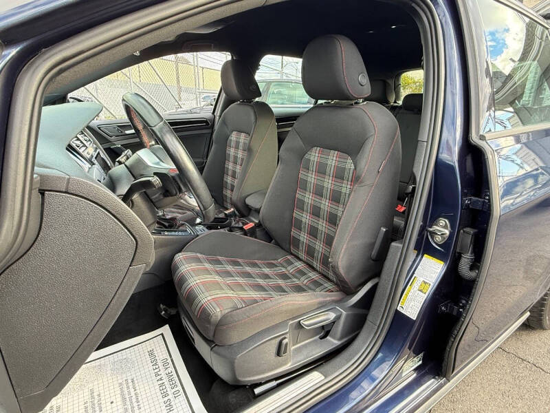 2015 Volkswagen Golf GTI Autobahn