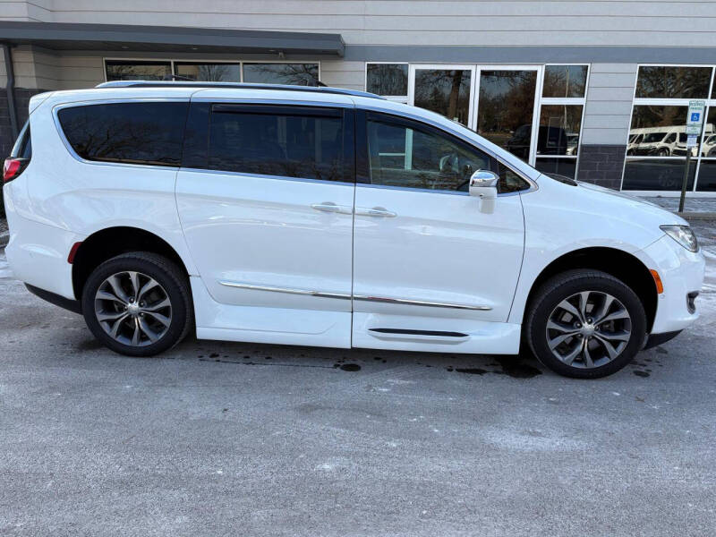 2018 Chrysler Pacifica Limited