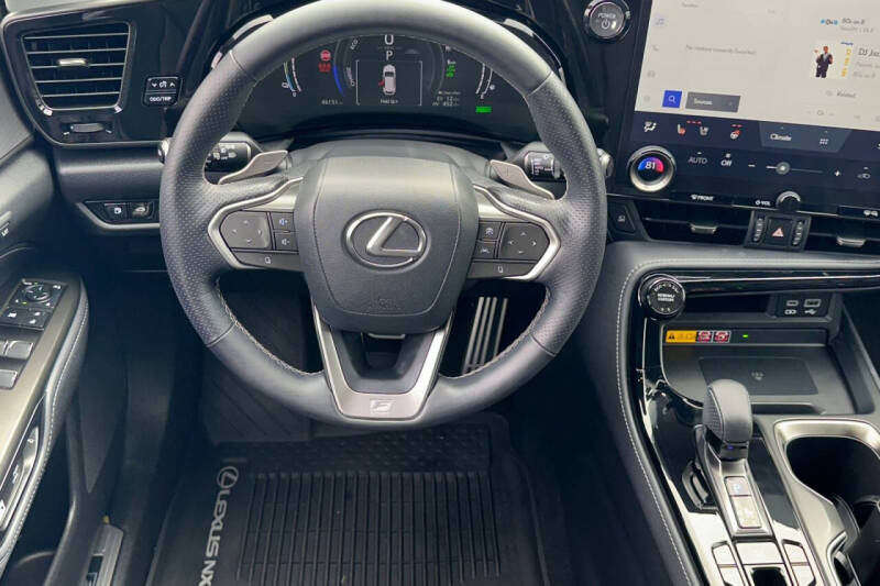 2024 Lexus NX 450h+ F SPORT Handling