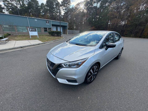 2022 Nissan Versa SR