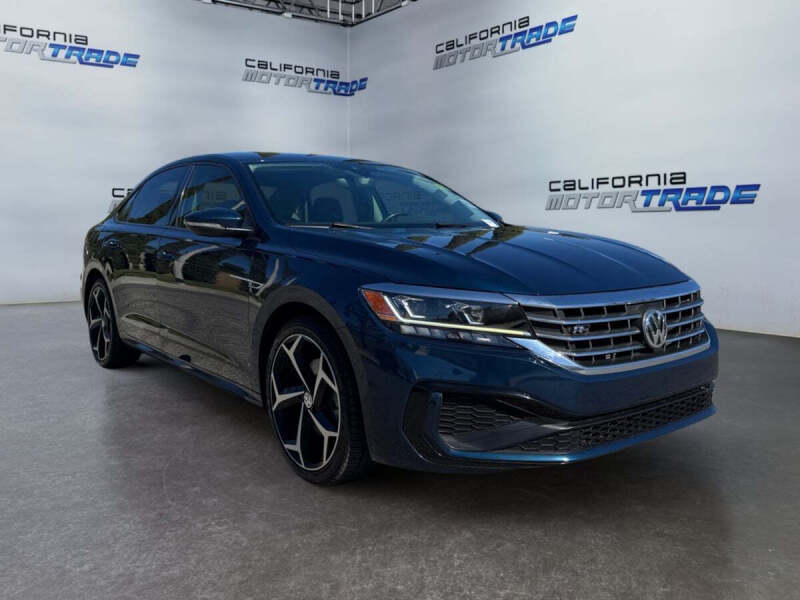 2020 Volkswagen Passat R-Line