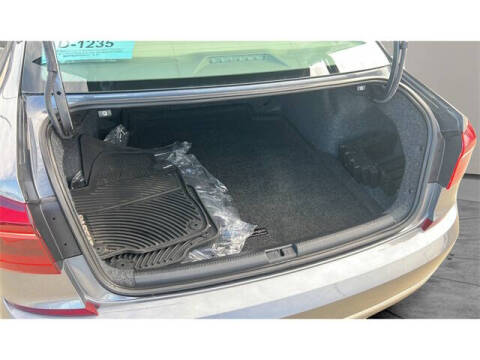 2017 Volkswagen Passat 1.8T SE