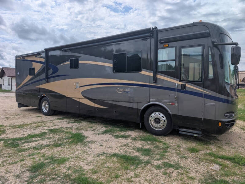 2005 Freightliner MH Chassis
