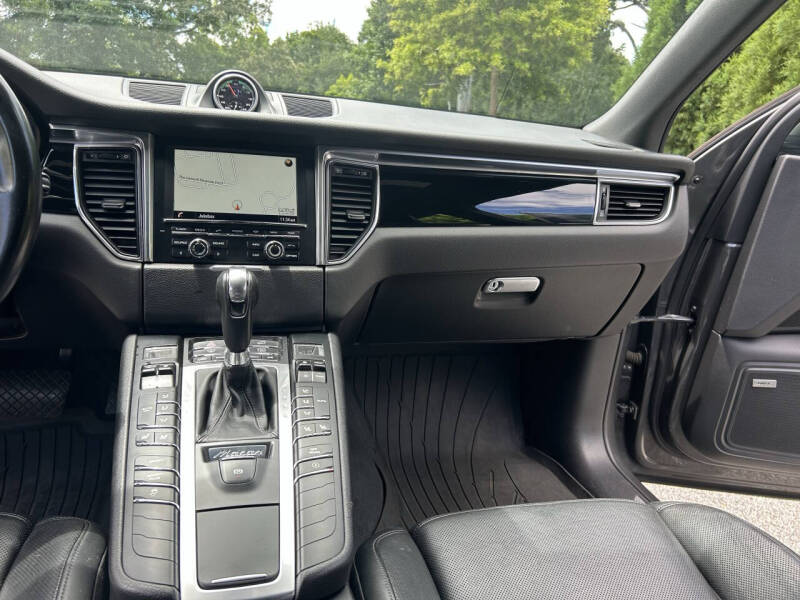 2015 Porsche Macan S