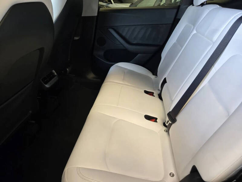 2024 Tesla Model Y Performance