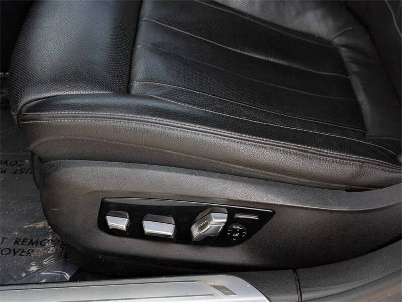 2019 BMW 7 Series 740i