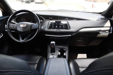 2019 Cadillac XT4 Premium Luxury