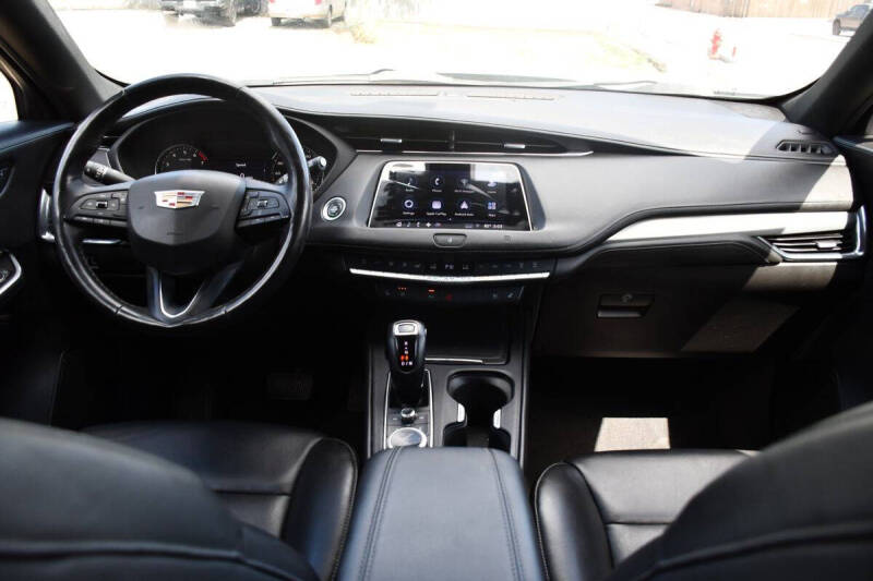 2019 Cadillac XT4 Premium Luxury