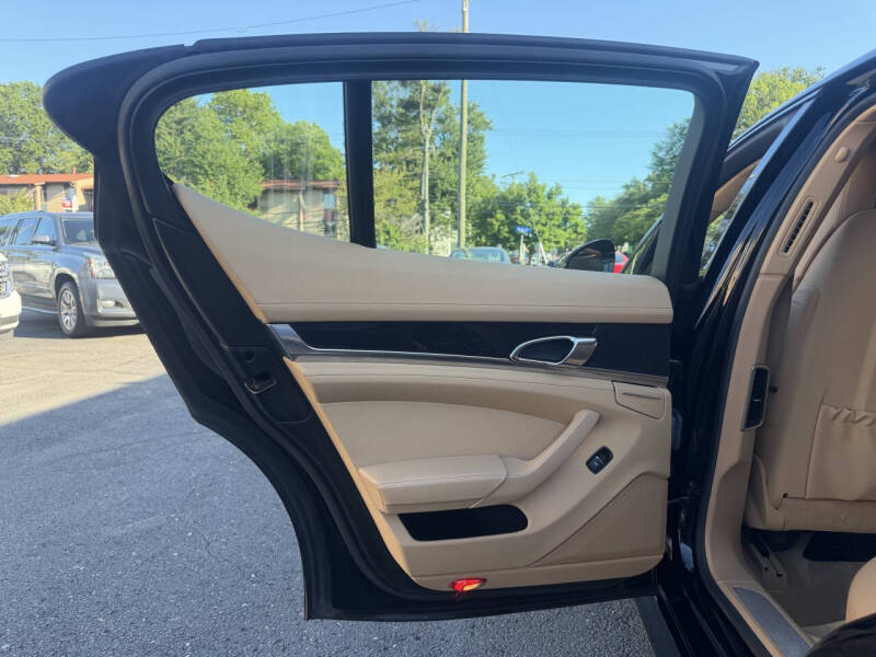 2012 Porsche Panamera